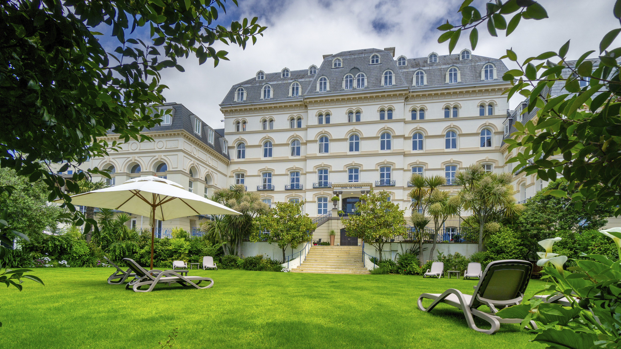 4 nights at Hotel De France in Jersey